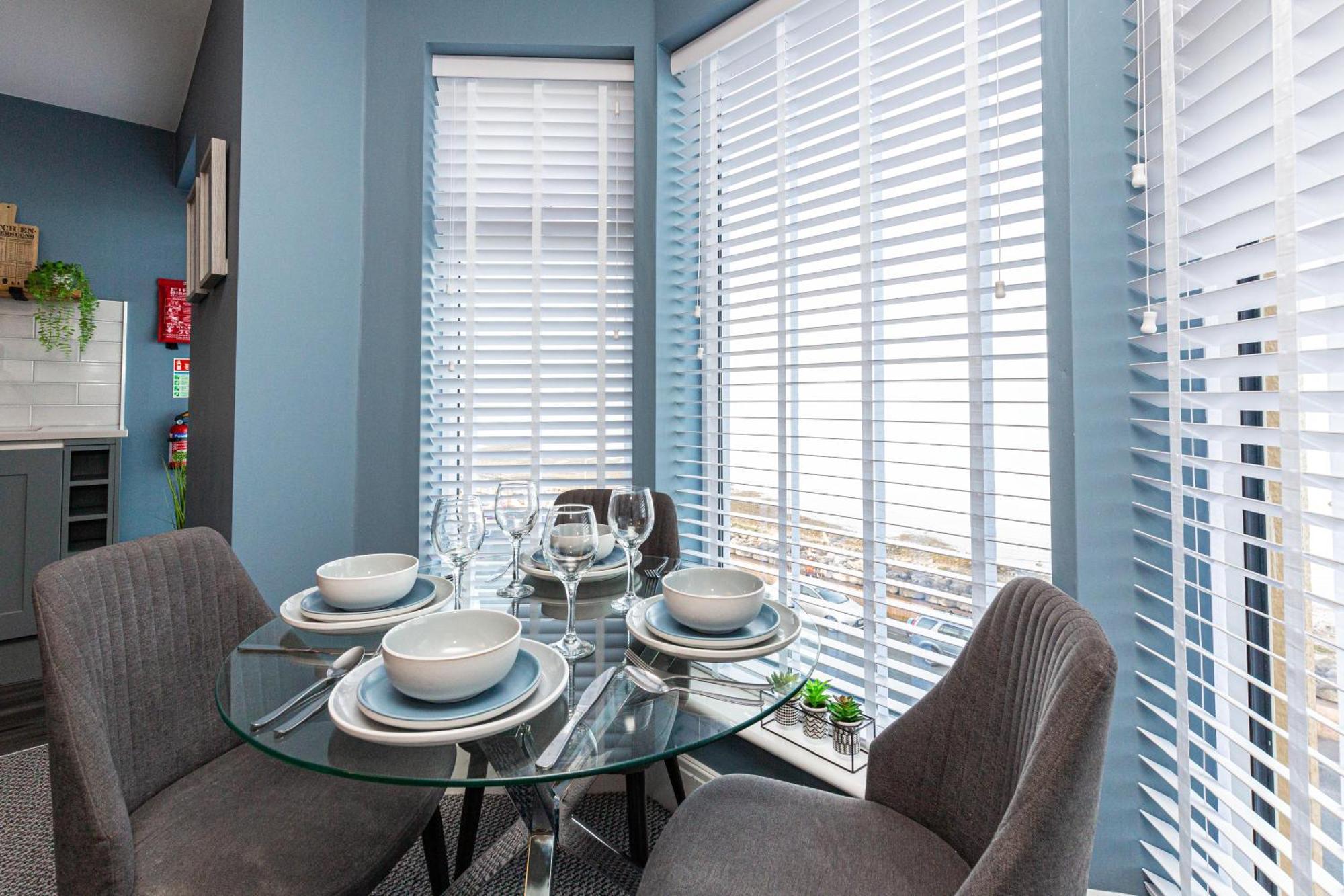 Seafront Apartment - Sleeps 6 - Gateway To The Lake District - Brand New Morecambe Exteriér fotografie