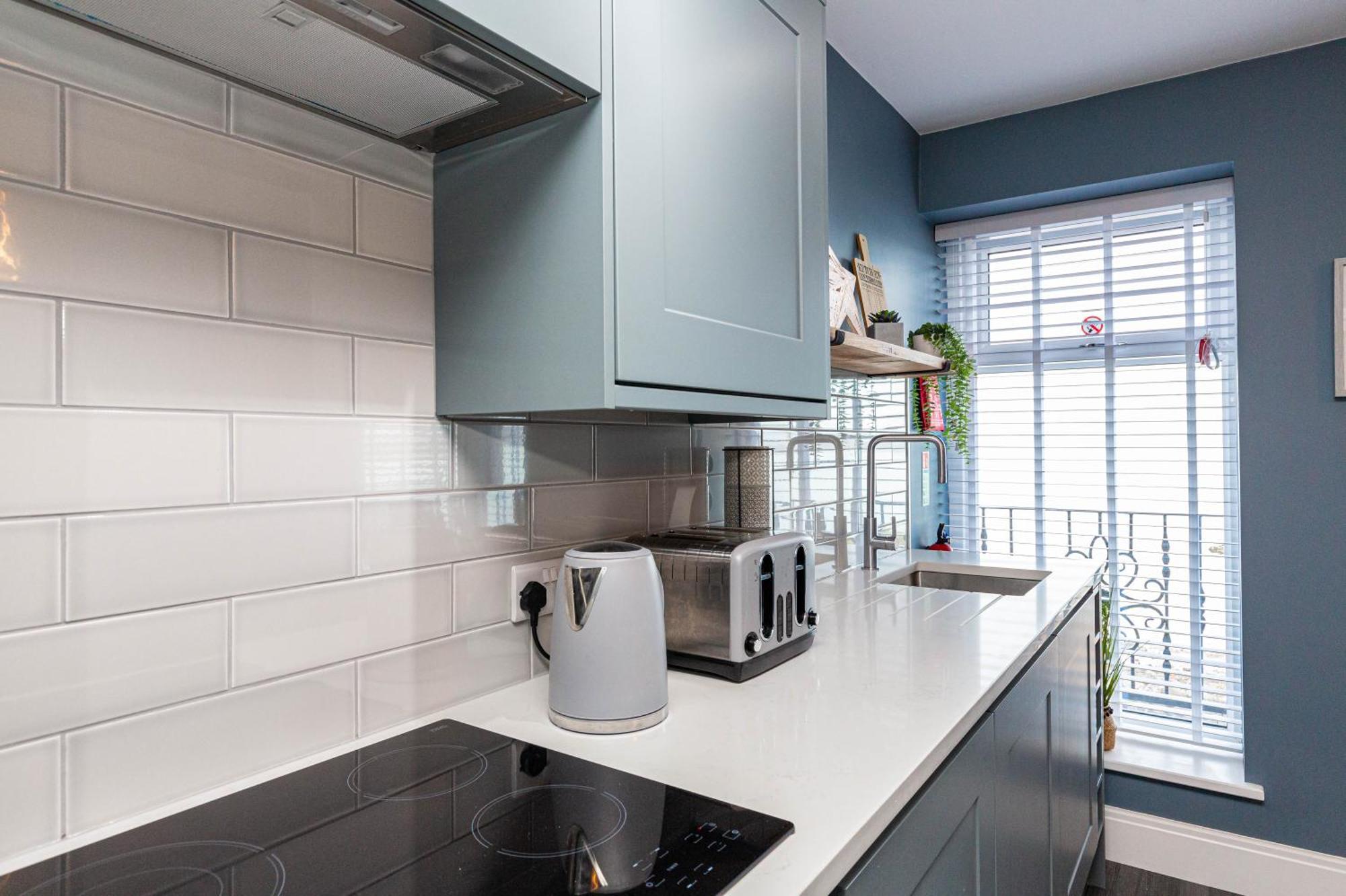 Seafront Apartment - Sleeps 6 - Gateway To The Lake District - Brand New Morecambe Exteriér fotografie